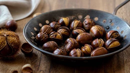 Faire des marrons chauds maison à la poêle ou au four