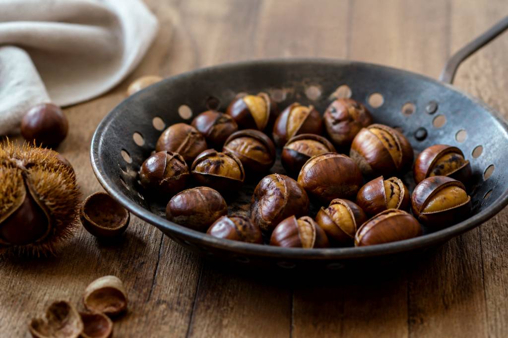 Faire des marrons chauds maison à la poêle ou au four